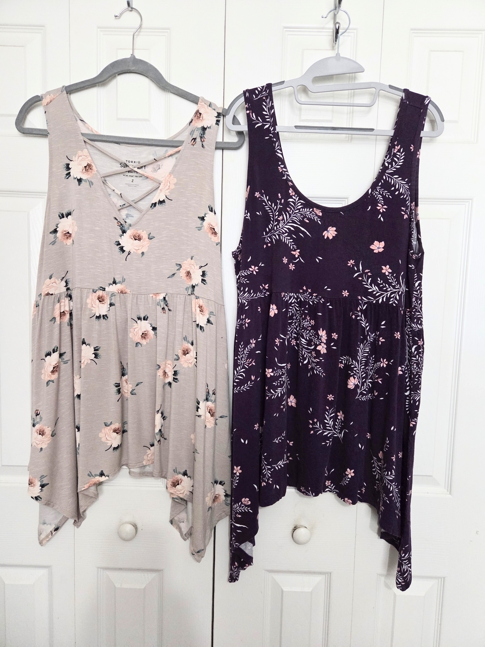 Set Of 2 Torrid Floral Tank Tunic Tops - Beige Floral & Plum Floral